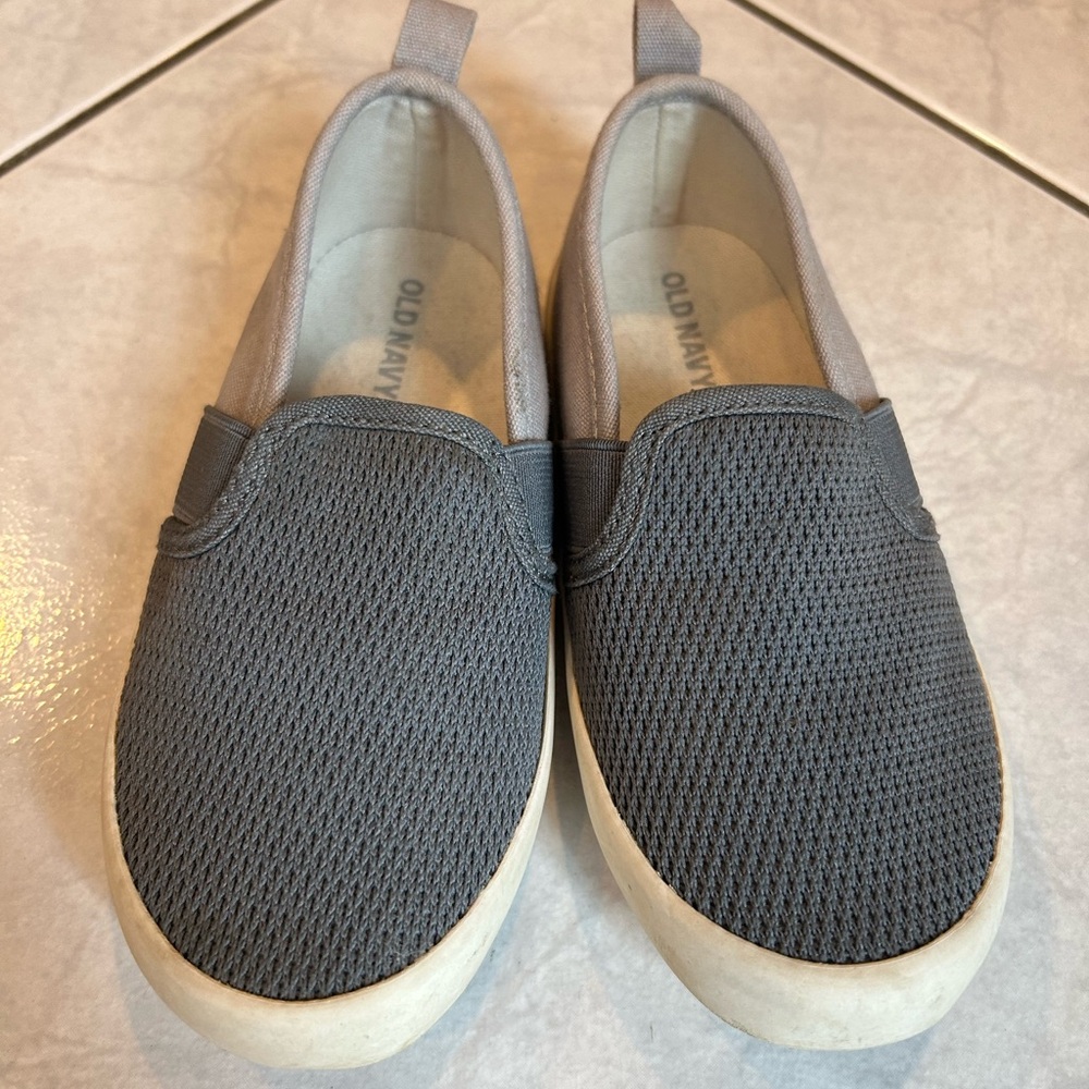 Old Navy Kids Gray Slip-On Shoes